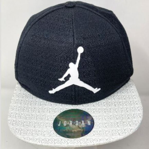 Jordan Youth Snapback Black/White NWT - Picture 1 of 7
